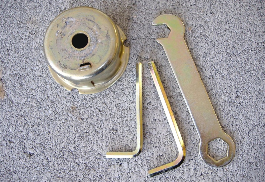 Stanzteile aus Stahl mit Zink-Chromat-Konversionsbeschichtung Stampings_steel_zinc_chromate_conversion_coating