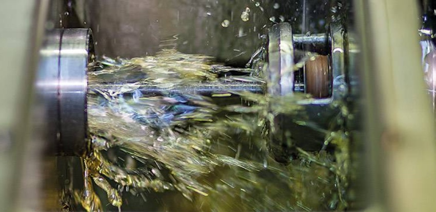 Chemische Werke Kluthe GmbH | Nichtwassermischbare Kühlschmierstoff HAKUFORM S (nachhaltig) Chemische Werke Kluthe GmbH | Nichtwassermischbare Kühlschmierstoff HAKUFORM S (nachhaltig)