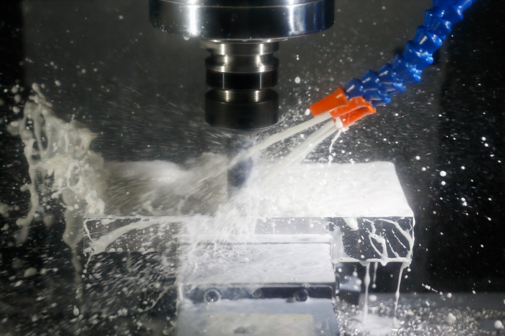 Metallbearbeitungsflüssigkeiten_ Kühlschmierstoffe in modernen Prozessen